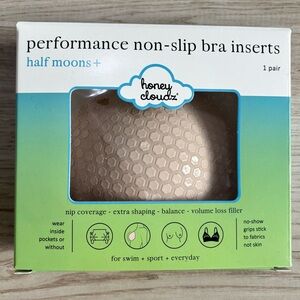 NWT Honey Cloudz Bra Inserts Non-slip Half Moon Plus in Vanilla Sugar Medium